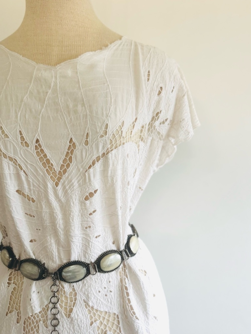 Indah White Crochet & Cutwork V-Neck Tunic size sm/m